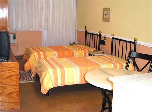 St. Winifreds Hotel Моркем Екстер'єр фото