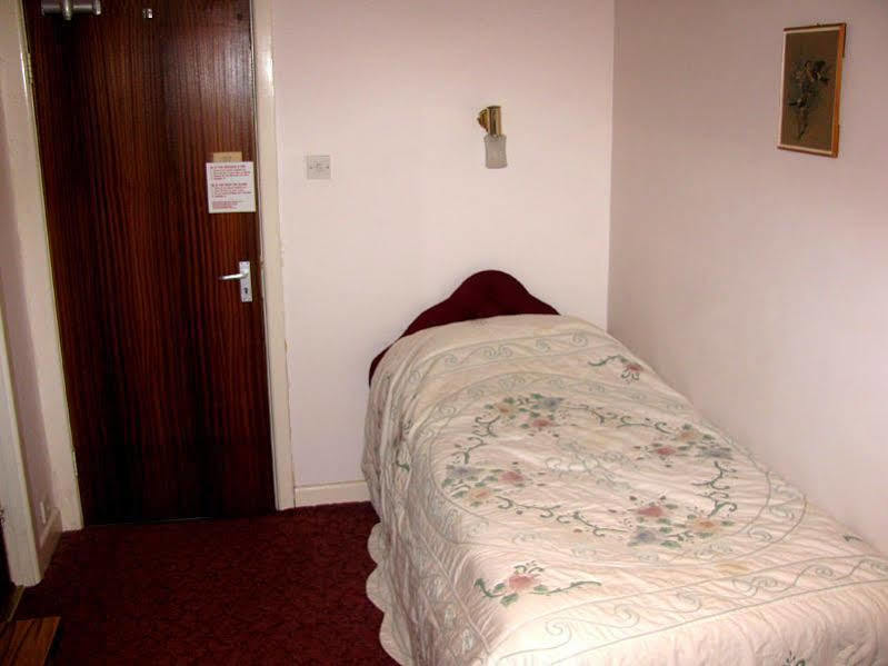 St. Winifreds Hotel Моркем Екстер'єр фото