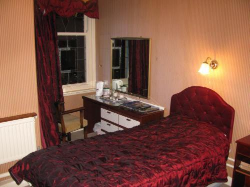 St. Winifreds Hotel Моркем Номер фото